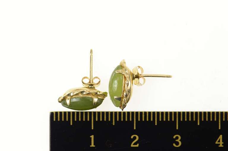 10K Yellow Gold Marquise Nephrite Jade Cabochon Retro Stud Earrings