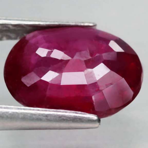 Vibrant! 2.69ct imperial red Ruby