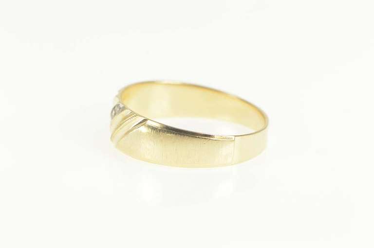 14K Yellow Gold Diamond Grooved Striped Men's Wedding Band Ring
