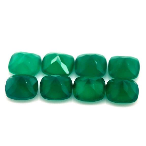Breath taking 15.33ct grass green Botswana Agate set