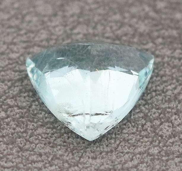 Silvery blue UNHEATED 1.60ct Aquamarine