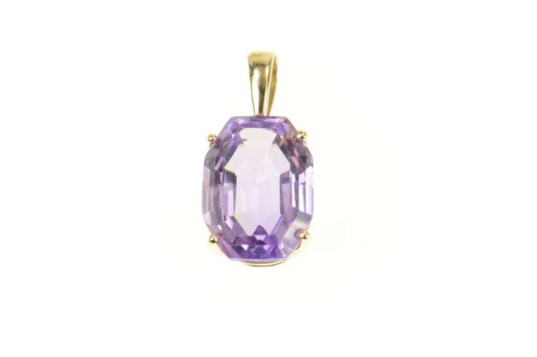 14K Yellow Gold Oval Amethyst Solitaire Classic Simple Charm/Pendant
