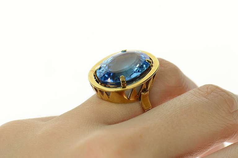 14K Yellow Gold 1940's 16.75 Ct Blue Topaz Cocktail Ring