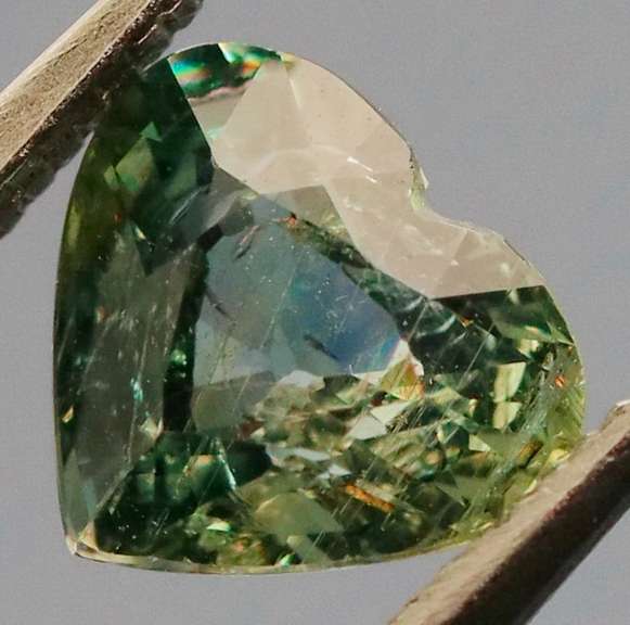 Beautiful 1.17ct blue green Sapphire from Sri Lanka