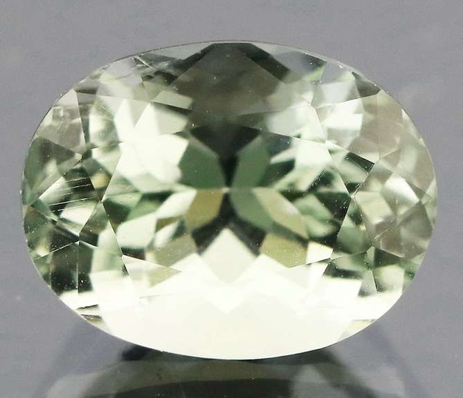 Brilliant 4.22ct natural platinum green Amethyst