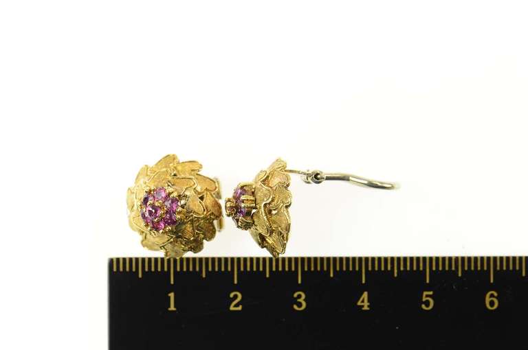 18K Yellow Gold Ornate Retro Rhodolite Garnet Heart Clip Earrings