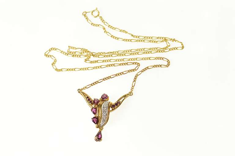 14K Yellow Gold Ruby Diamond Ornate Wavy Chain Link Necklace