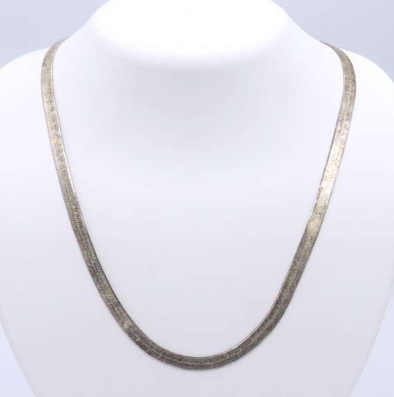 Vintage Sterling Silver Herringbone Necklace