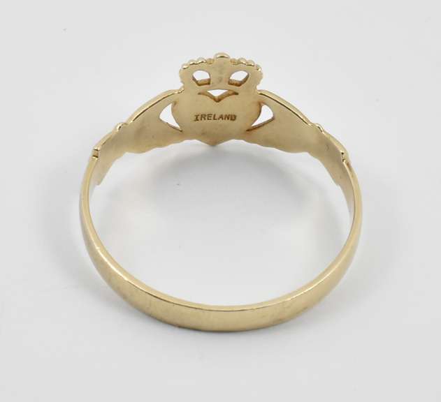 14k Irish Claddaugh Ring