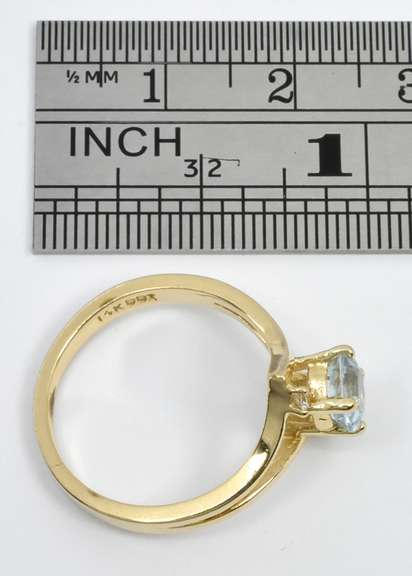 Feminine Aquamarine Ring