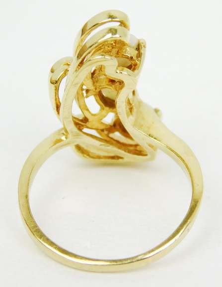Vintage Custom 14K Ring with 3 Opals, Size 6.25