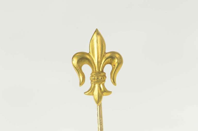14K Yellow Gold Fleur De Lis French Freedom Symbol Stick Pin