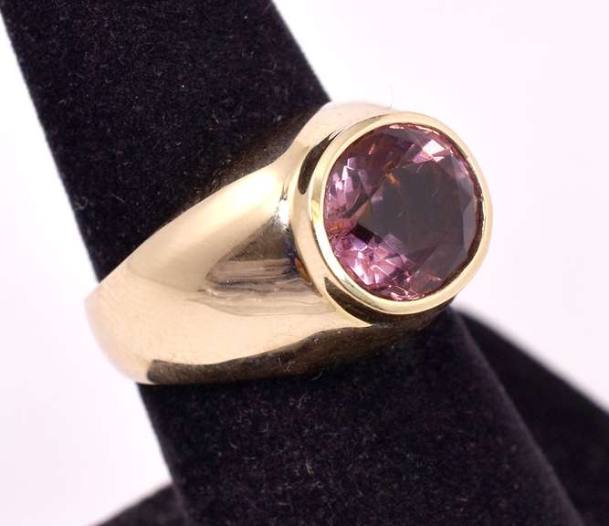 Dreamy Approx. 4.16CTS Natural Pink Tourmaline Ring in 14K Yellow Gold
