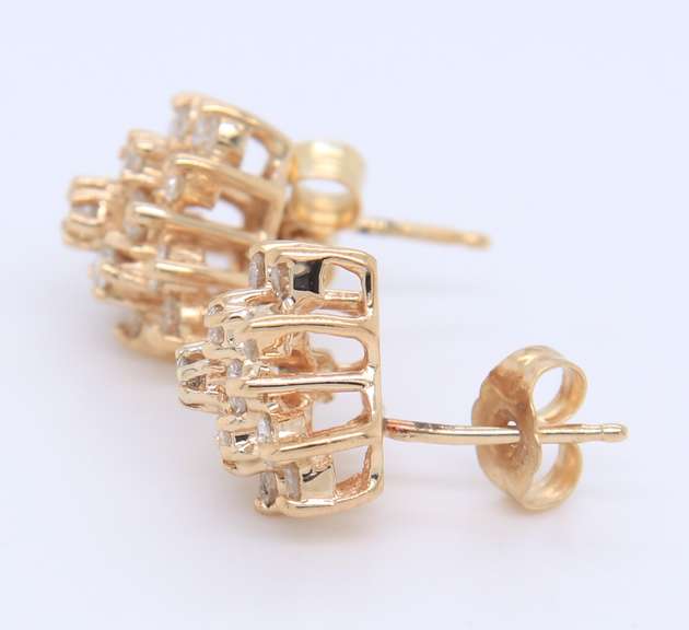 Sparkling Yellow Gold Diamond Cluster Earrings