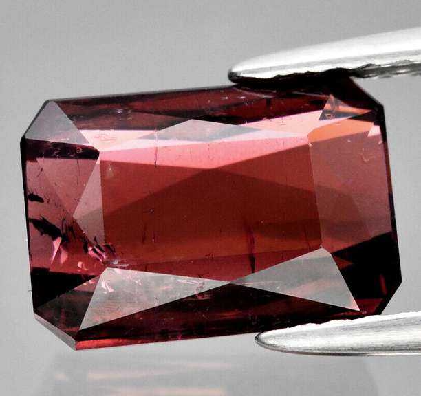 Ravishing! 2.85ct bi-color Padparadscha Tourmaline