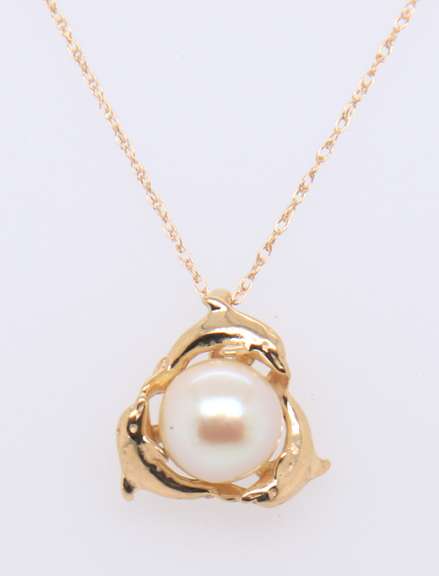 Charming Yellow Gold 8mm Pearl Dolphin Pendant on Chain