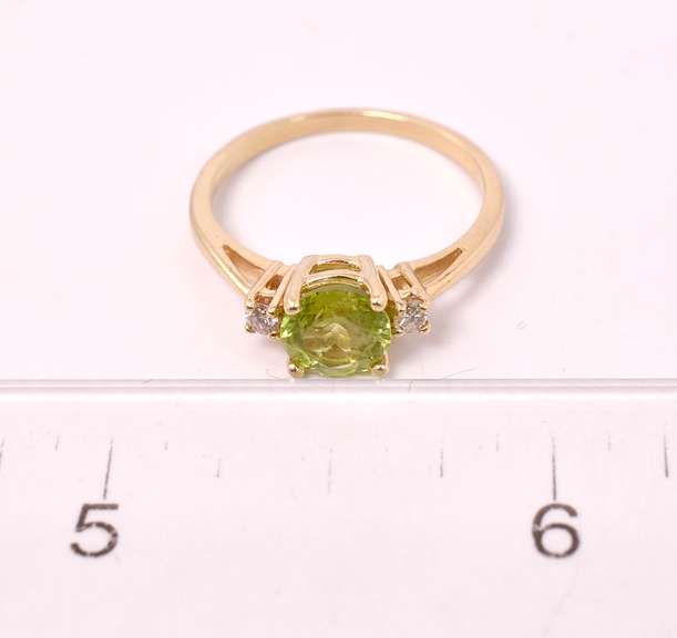 Fabulous Peridot and Diamond Ring in 14K Yellow Gold