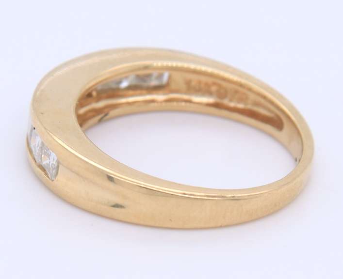 Sparkling Yellow Gold Diamond Band