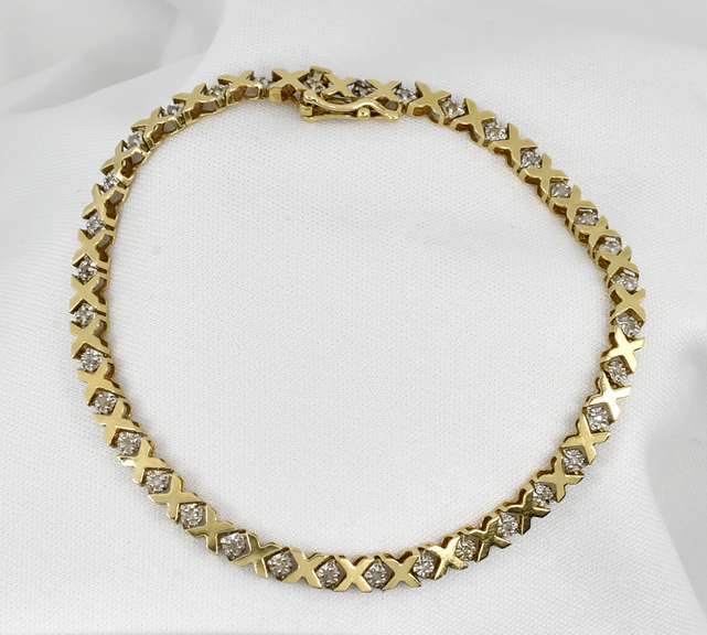 Sweet Hugs & Kisses Diamond Bracelet