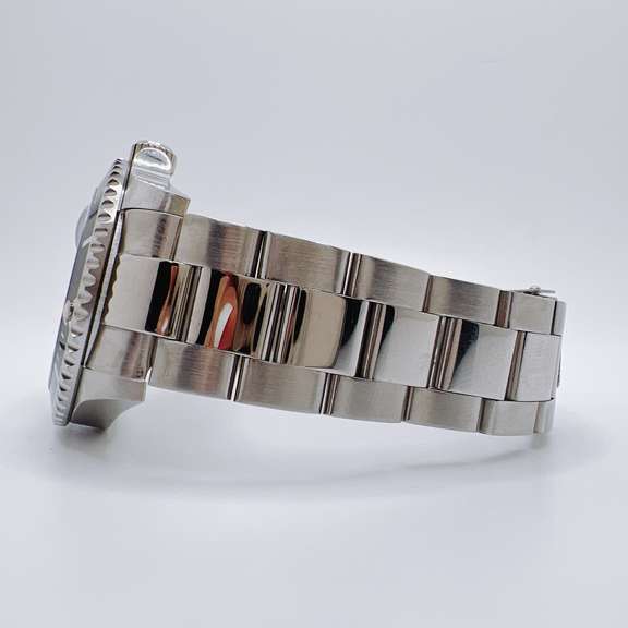 Men's Stainless Steel Diver Watch with Day Date. Mint Condition.