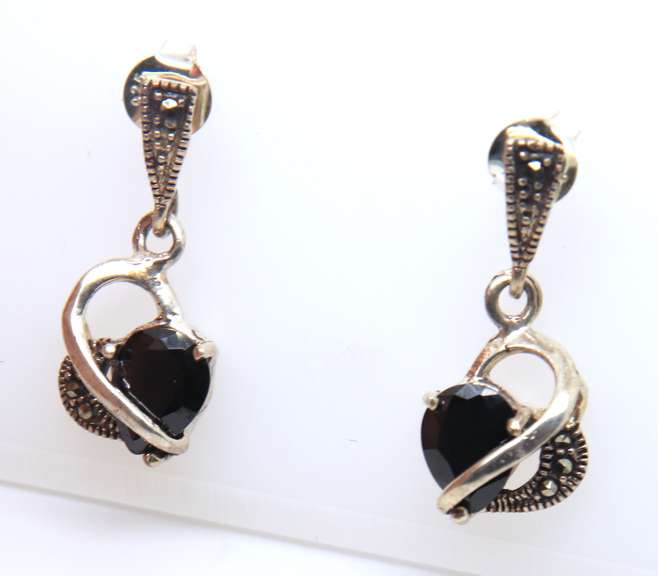 Vintage Sterling Silver Black Onyx Dangle Earrings