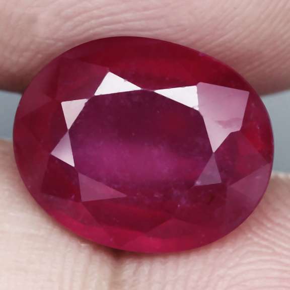 Fantastic 4.48ct oval cut rich blood red Ruby