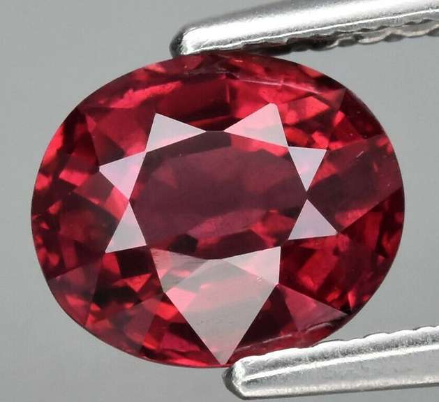 Ravishing 1.33ct rich violet pink Rhodolite Garnet