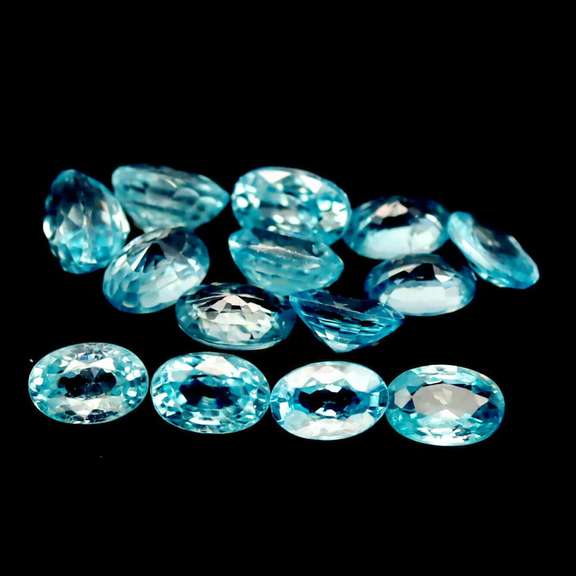 Radiant! 11.09ct baby blue Zircon set