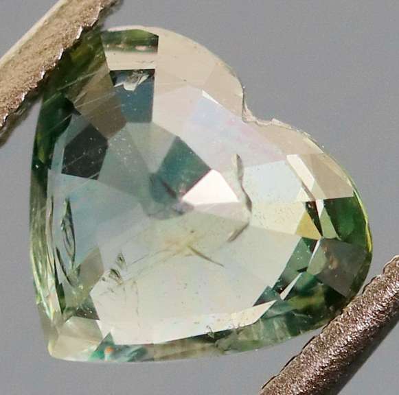 Beautiful 1.17ct blue green Sapphire from Sri Lanka