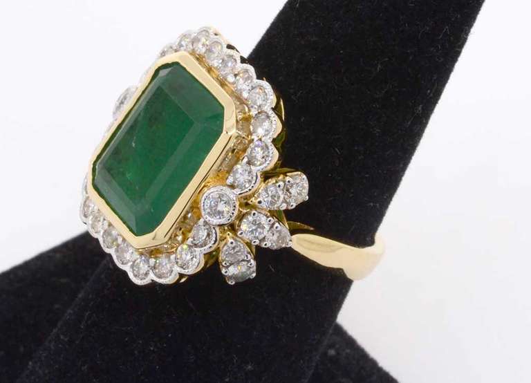 Opulent Emerald & Diamond Ring