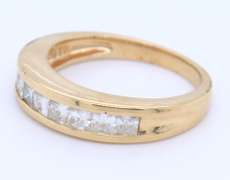 Sparkling Yellow Gold Diamond Band