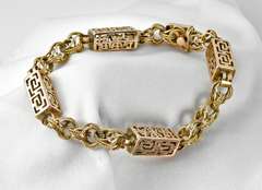 Unique Oriental Motif Gold Bracelet