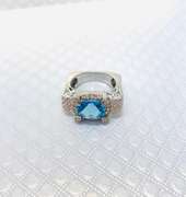 Designer Vintage Ring in Blue Topaz