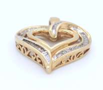 Beautiful Yellow Gold Diamond Heart Charm