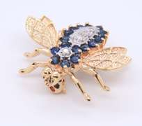 Cute Yellow Gold Sapphire and Diamond Bee Brooch