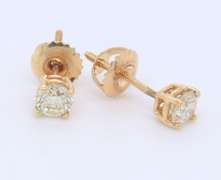 Elegant 14kt YG Diamond Stud Earrings