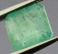 Outstanding color! 2.08ct vivid green Colombian Emerald