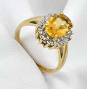 Classic Citrine Ring with Diamonds