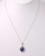 Dazzling 9.71CTS Cabochon-Cut Star Sapphire & 0.11CTW Diamond Pendant Necklace in Sterling Silver
