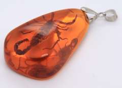 Vintage Sterling Silver Amber Pendant