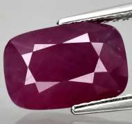 Beautiful 3.85ct UNHEATED violet red Ruby