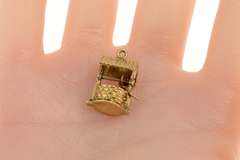 14K Yellow Gold 3D Articulated Wishing Well Lucky Charm/Pendant