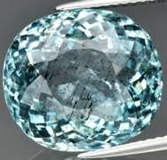 Gorgeous high fire 11.72ct untreated sky blue Aquamarine