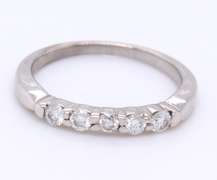 Sparkling White Gold 5 Stone Shared Prong Diamond Band