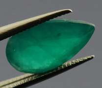 Fantastic color! 2.26ct rich green Colombian Emerald