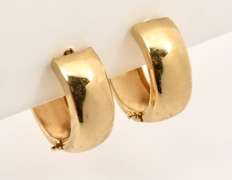 Easy to Wear Wide Huggie Earrings