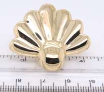 Charming Yellow Gold Fan Earrings