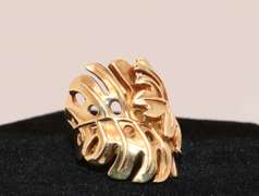 Oh My Monstera! Middle Finger 18K Gold Ring