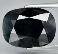 12.30ct Royal blue Sapphire from Australia