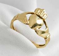 Nice Ladies 14k Claddaugh Ring